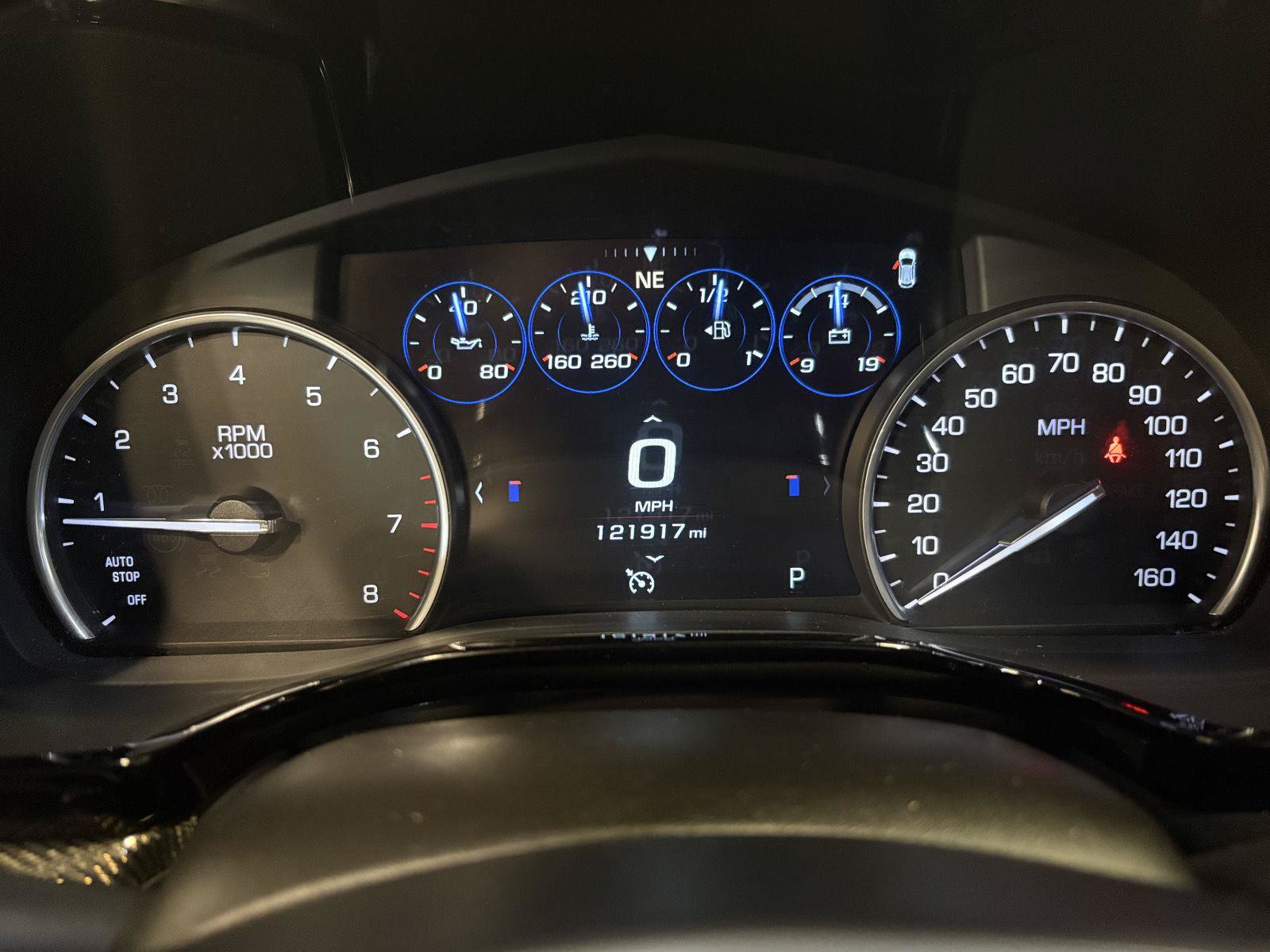 Used 2017 Cadillac XT5 Platinum AWD/4WD image 18