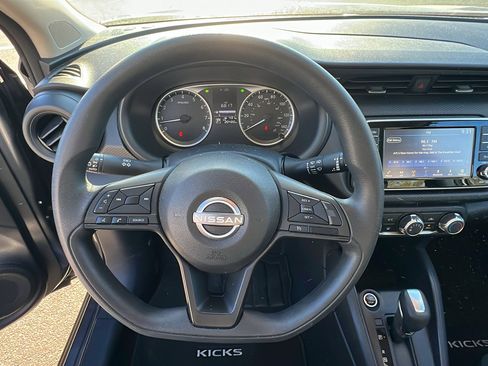 Used 2024 Nissan Kicks S image 25