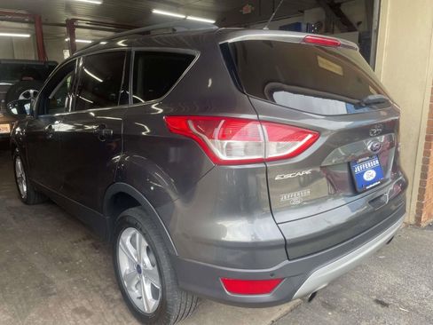 Used 2015 Ford Escape SE w/ Equipment Group 201A FWD image 5