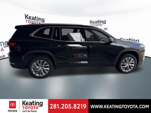 Used 2025 Buick Enclave Preferred w/ Power Package FWD image 8