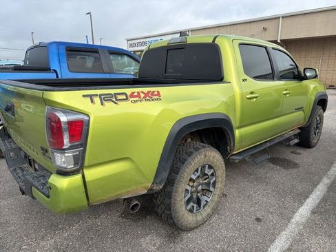 Used 2023 Toyota Tacoma TRD Off-Road w/ Technology Package image 11