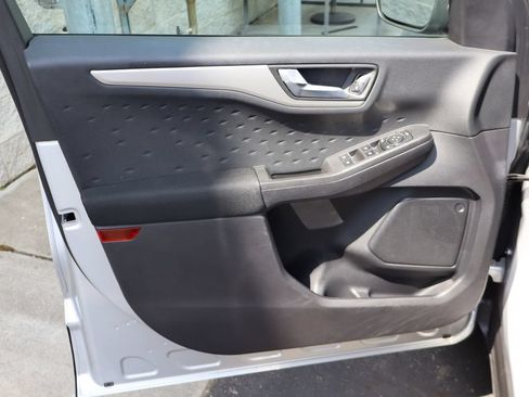 Used 2020 Ford Escape SE AWD/4WD image 17