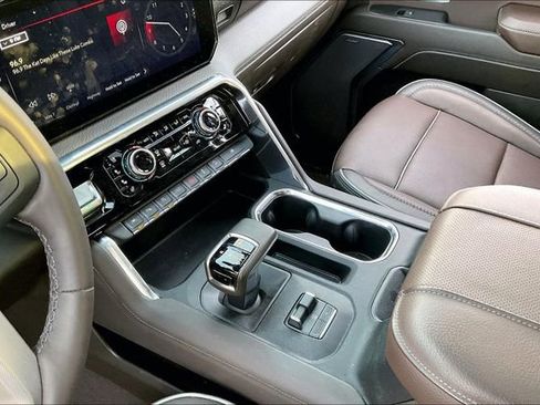 Used 2023 GMC Sierra 1500 Denali image 13