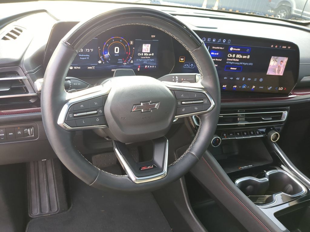 Used 2024 Chevrolet Traverse Z71 w/ Enhanced Driving Package AWD/4WD image 16