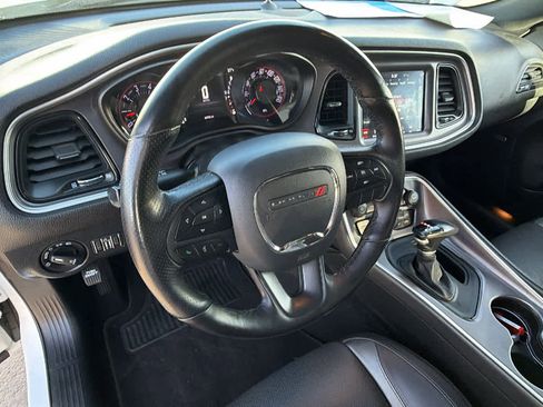 Used 2019 Dodge Challenger SXT w/ Plus Package image 10