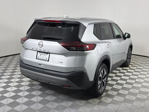 Used 2023 Nissan Rogue SV FWD image 5