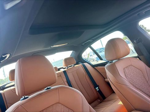Used 2023 BMW 540i w/ Convenience Package RWD image 28