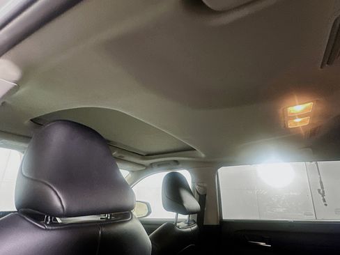 Used 2024 Toyota Highlander XLE image 26