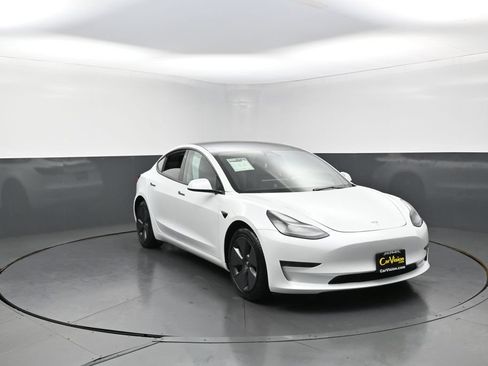 Used 2023 Tesla Model 3 Standard Range RWD image 35