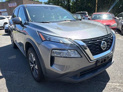 Used 2021 Nissan Rogue SV AWD/4WD image 3