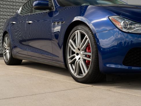 Used 2015 Maserati Ghibli S Q4 AWD/4WD image 30