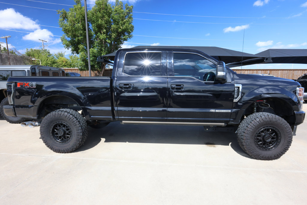 Used 2021 Ford F250 Lariat w/ Lariat Ultimate Package AWD/4WD image 4