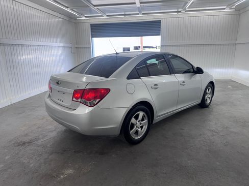 Used 2011 Chevrolet Cruze LT FWD image 5