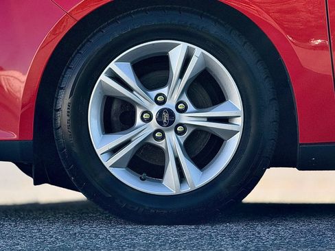 Used 2014 Ford Focus SE FWD image 29