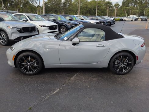 New 2026 MAZDA MX-5 Miata Grand Touring RWD image 7