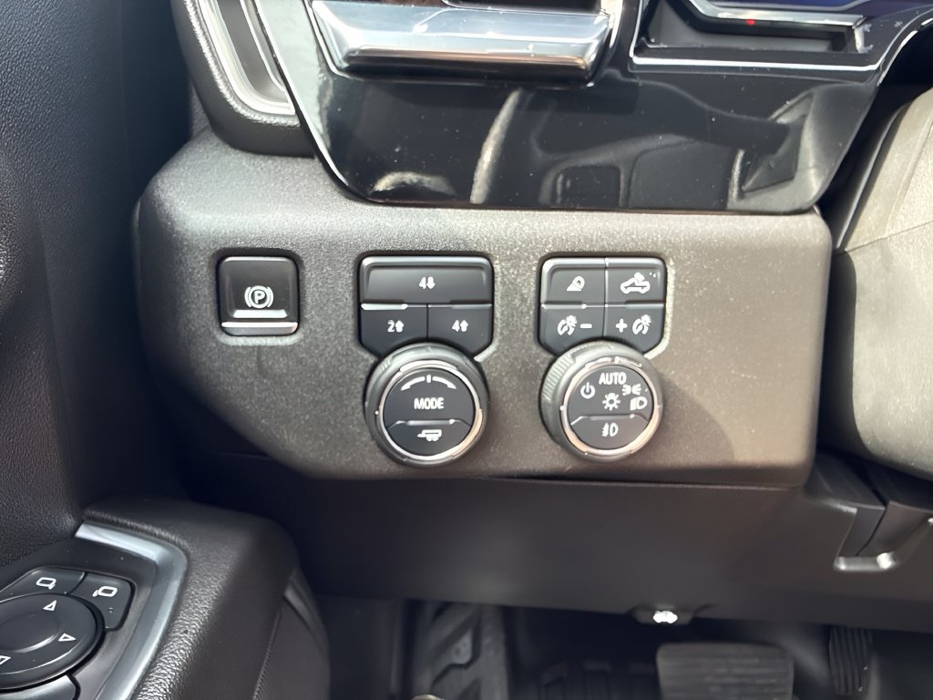 Used 2025 Chevrolet Silverado 2500 LT w/ Convenience Package AWD/4WD image 21