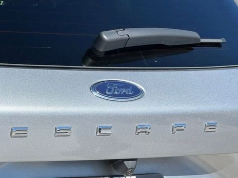 Used 2023 Ford Escape ST-Line image 13
