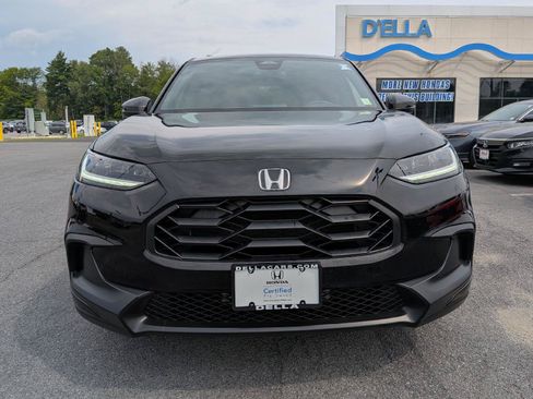 Certified 2023 Honda HR-V Sport image 2