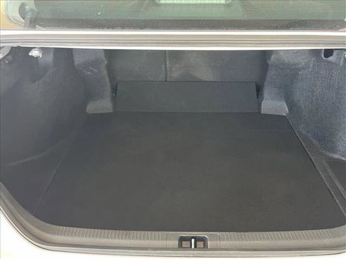 Used 2025 Toyota Camry SE image 21