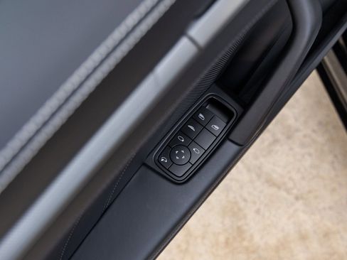 New 2026 Porsche 911 Carrera 4S image 23