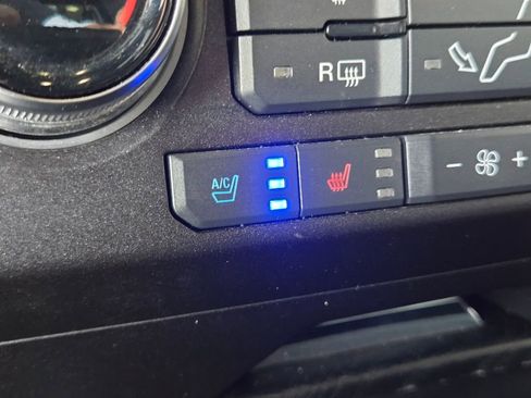 Used 2019 Ford F250 Platinum w/ Platinum Ultimate Package image 28