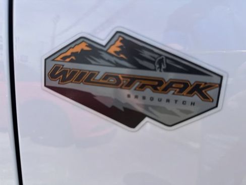 Used 2024 Ford Bronco Wildtrak AWD/4WD image 7