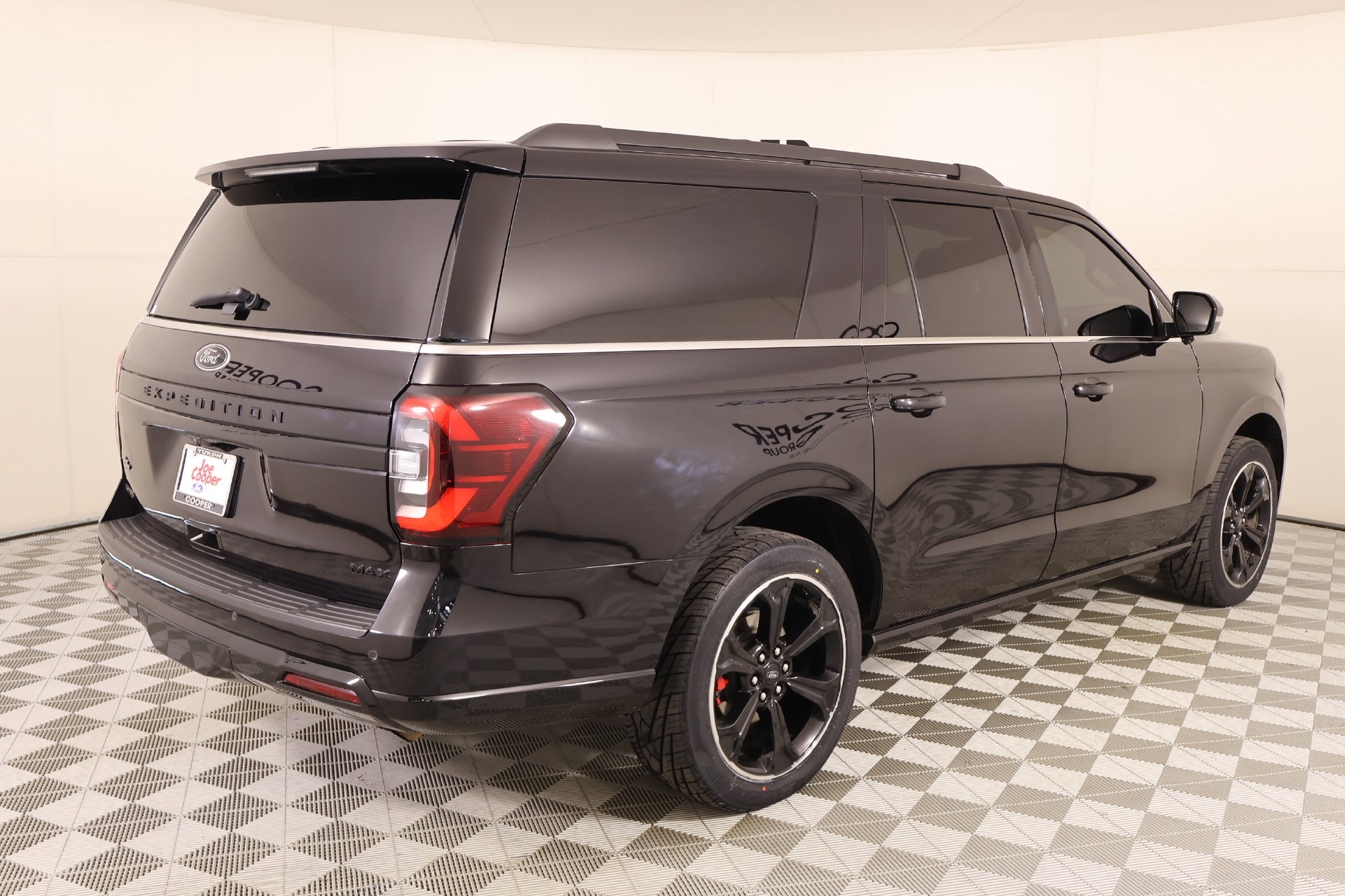 Used 2024 Ford Expedition Max Limited AWD/4WD image 22