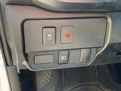 Used 2021 Toyota Tacoma SR RWD image 15