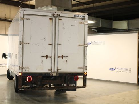 Used 2016 Ford Transit 350 178 DRW w/ Exterior Upgrade Package image 5