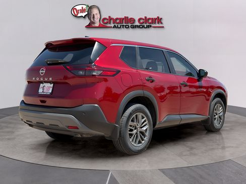 Used 2023 Nissan Rogue S FWD image 5