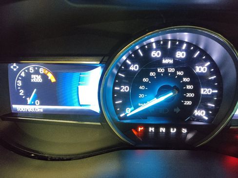 Used 2016 Ford Explorer Sport w/ Equipment Group 401A AWD/4WD image 23