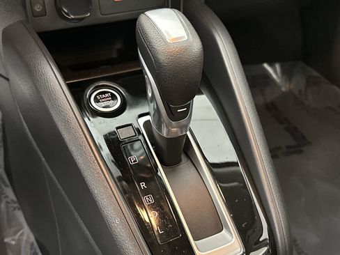 Used 2025 Nissan Versa SR image 24