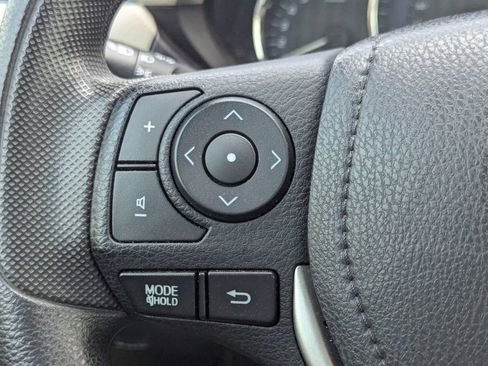 Used 2016 Toyota Corolla LE image 22