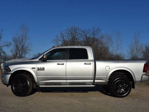 Used 2018 RAM 3500 Laramie w/ Sport Appearance Group AWD/4WD image 3
