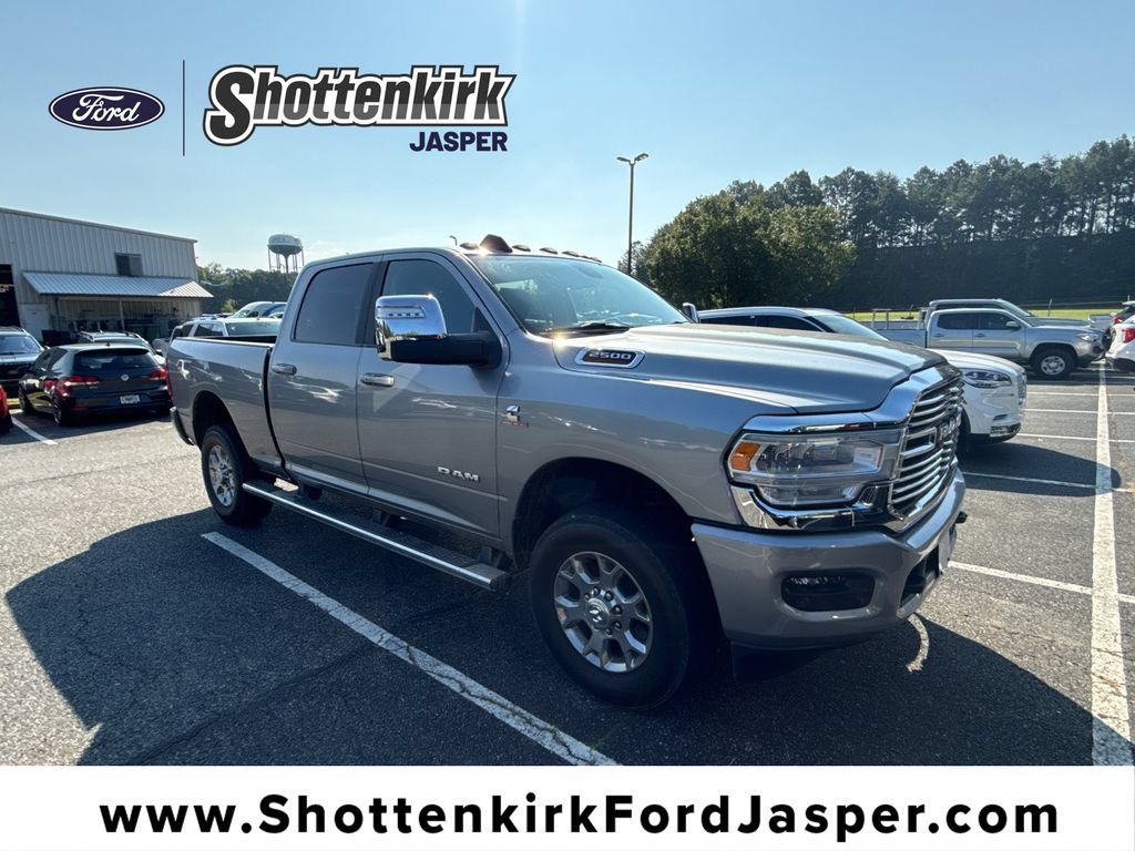 Used 2023 RAM 2500 Laramie AWD/4WD image 1
