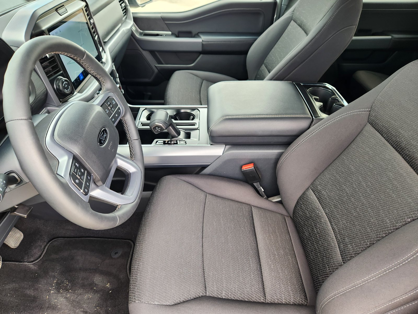 Used 2026 Ford F150 XLT w/ Equipment Group 302A MID AWD/4WD image 16