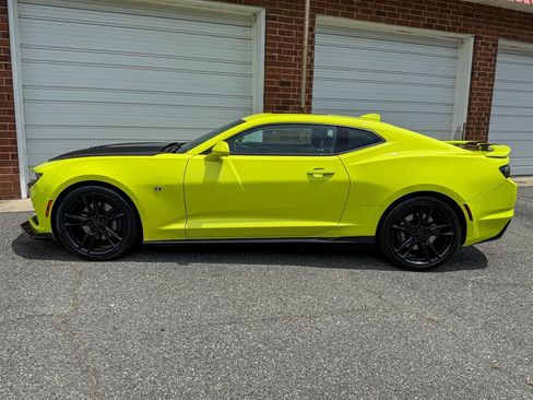 Used 2021 Chevrolet Camaro SS RWD image 22