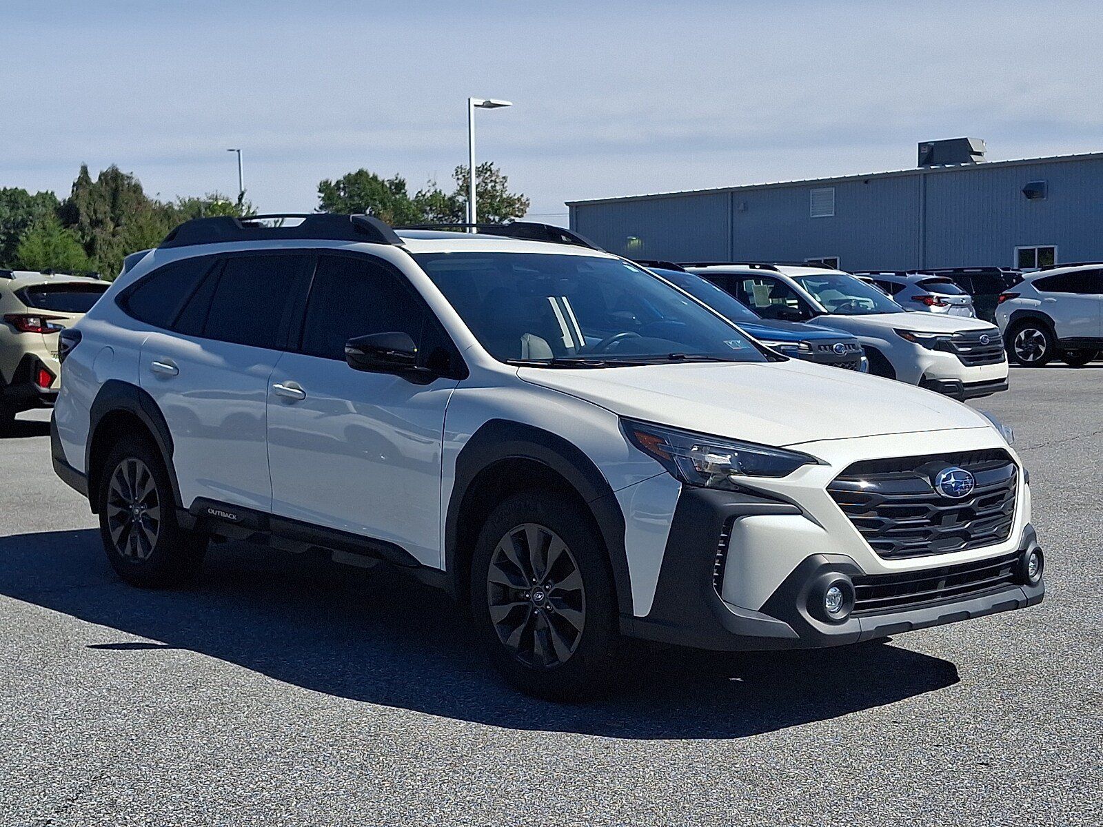 Certified 2024 Subaru Outback Onyx Edition AWD/4WD image 3