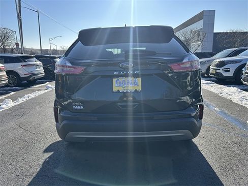 Certified 2022 Ford Edge SEL w/ Convenience Package image 6