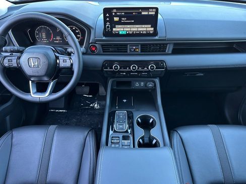 New 2025 Honda Pilot EX-L image 9