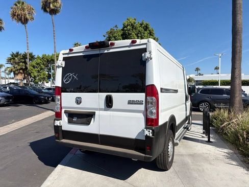 Used 2025 RAM ProMaster 2500 w/ U-Haul Equipment Group FWD image 18