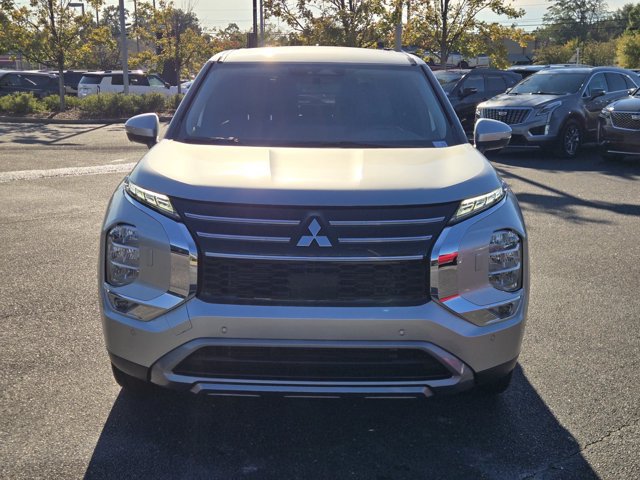 Used 2025 Mitsubishi Outlander SE AWD/4WD image 2