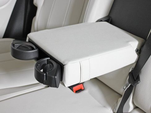 Certified 2026 Mercedes-Benz GLB 250 4MATIC image 27