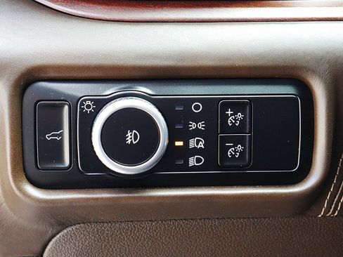 Used 2024 Ford Explorer King Ranch w/ Technology Package AWD/4WD image 29