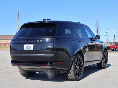 Used 2023 Land Rover Range Rover SE image 7