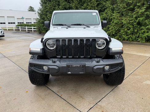Used 2022 Jeep Gladiator Sport AWD/4WD image 6