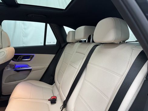 New 2026 Mercedes-Benz GLC 300 4MATIC image 19