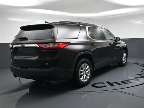 Used 2020 Chevrolet Traverse LT FWD image 17