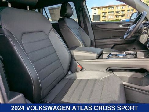 New 2024 Volkswagen Atlas Cross Sport SEL R-Line AWD/4WD image 20