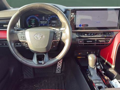 Used 2025 Toyota Camry XSE image 24